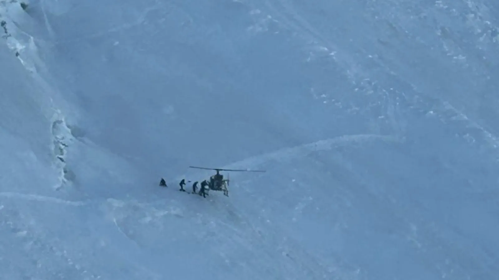 Indian Army pilots pull off daring rescue at 18,600 feet near Nun Kun