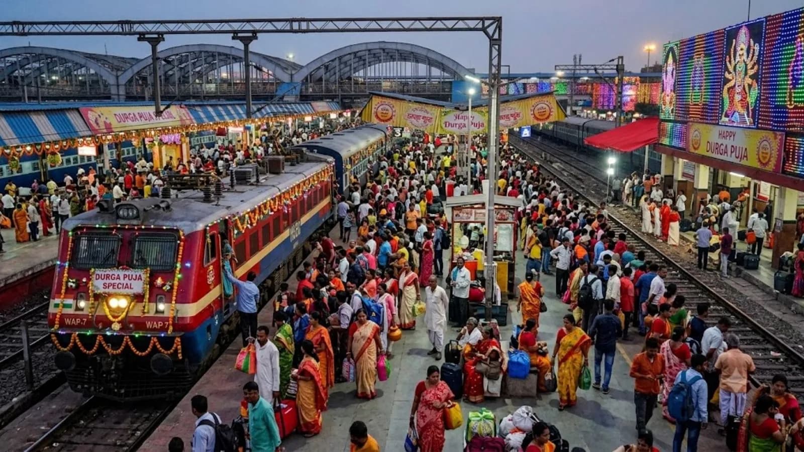 Durga Puja 2026: Bengal-bound train sees waiting list over 290, Railways plans special trains