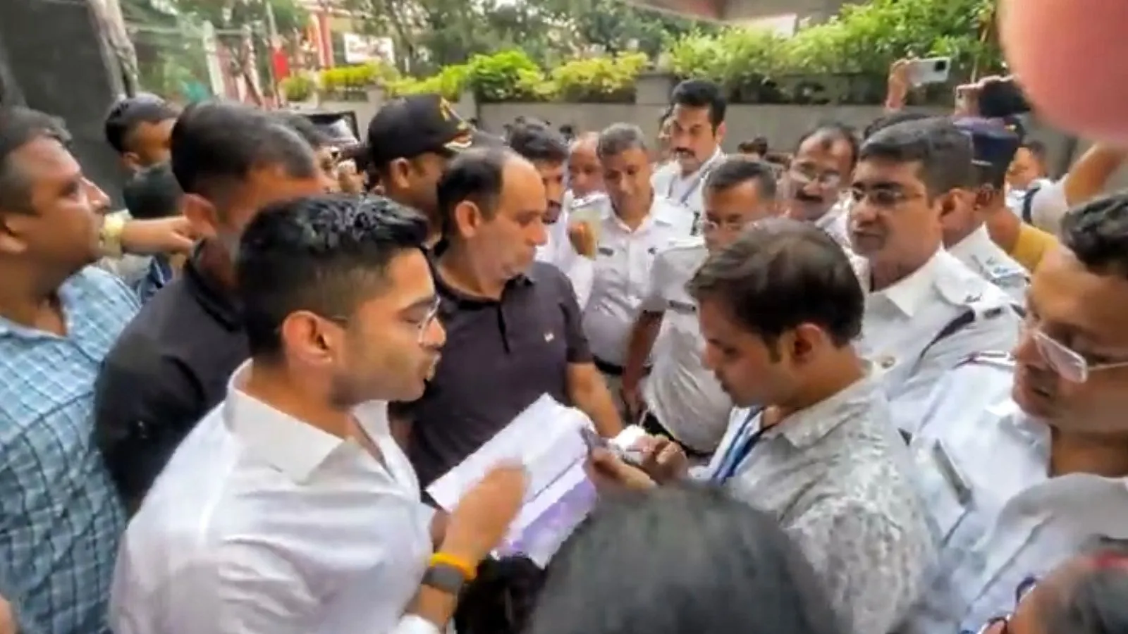 India News Highlights, 27 August 2026: Abhishek Banerjee claims cops pushed party workers during hoarding removal