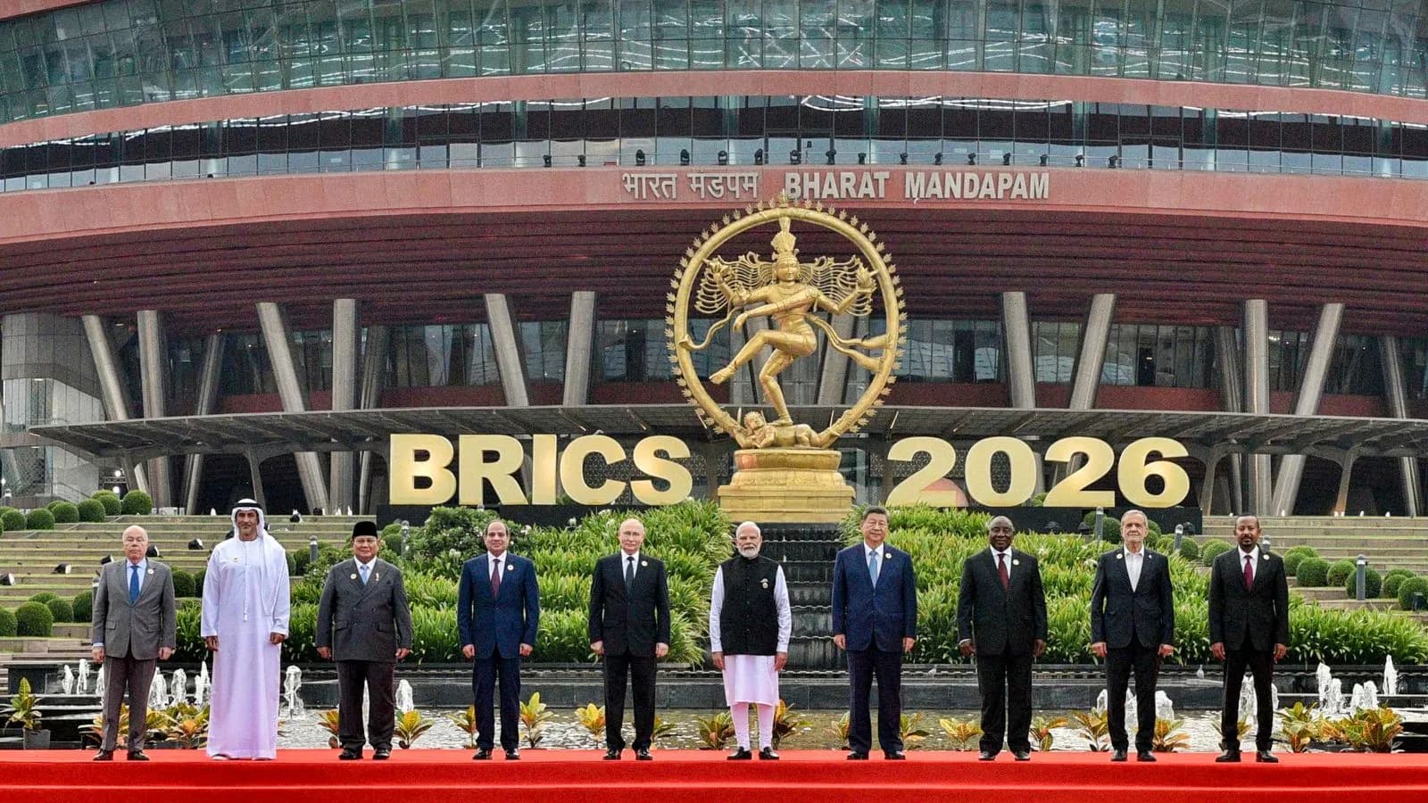 ‘फॉसिल इंधन अजूनही महत्त्वाची भूमिका बजावेल’: BRICS घोषणेत कार्बन सीमाशुल्काचा विरोध